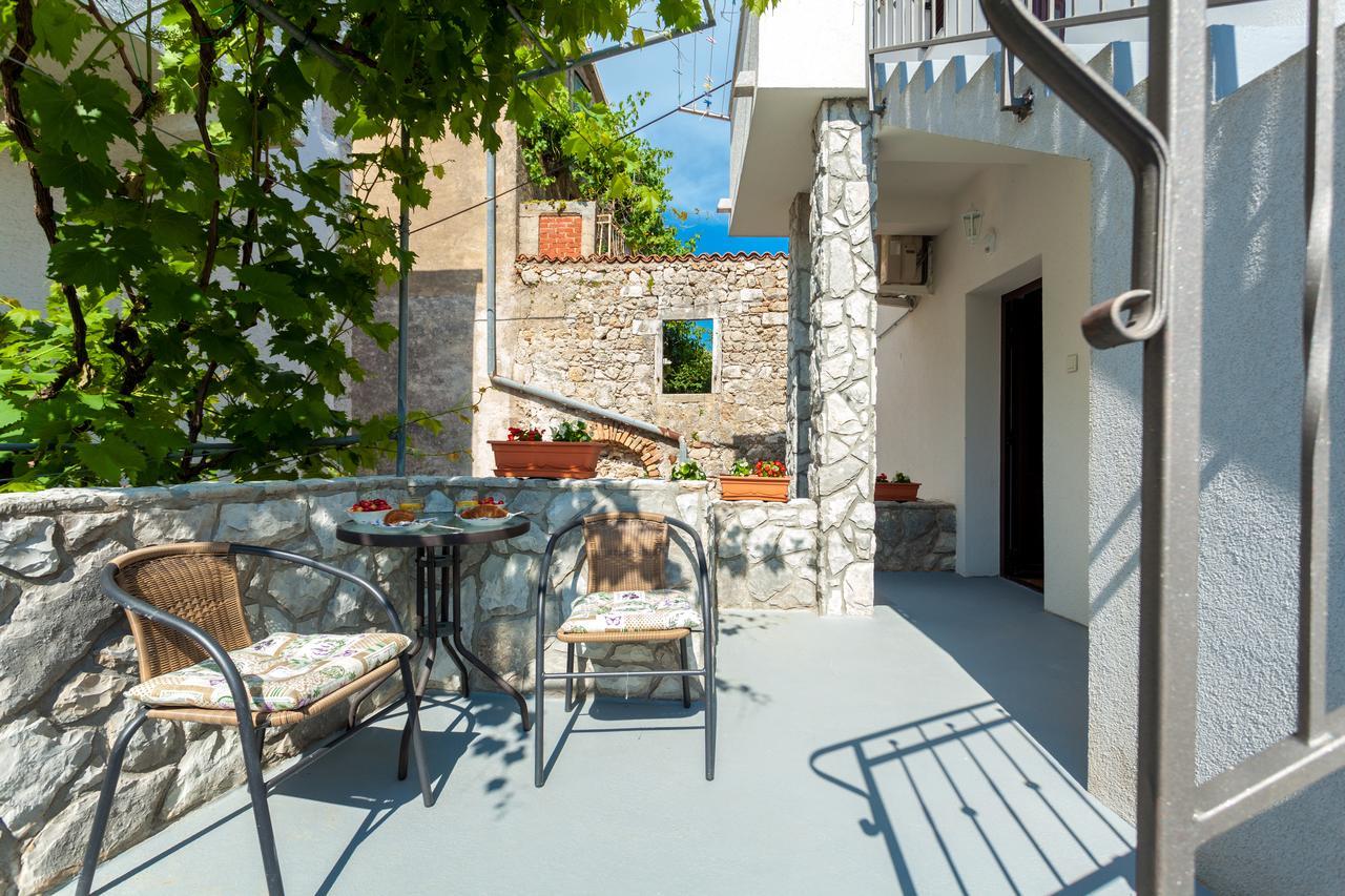 Apartment Placido Krk Krk Town Bagian luar foto